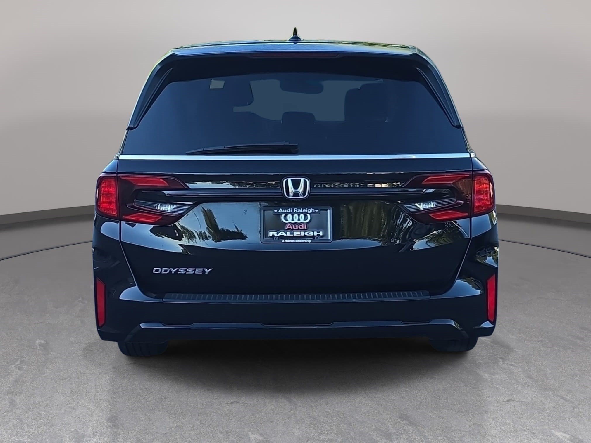 Used 2025 Honda Odyssey EX-L image 6