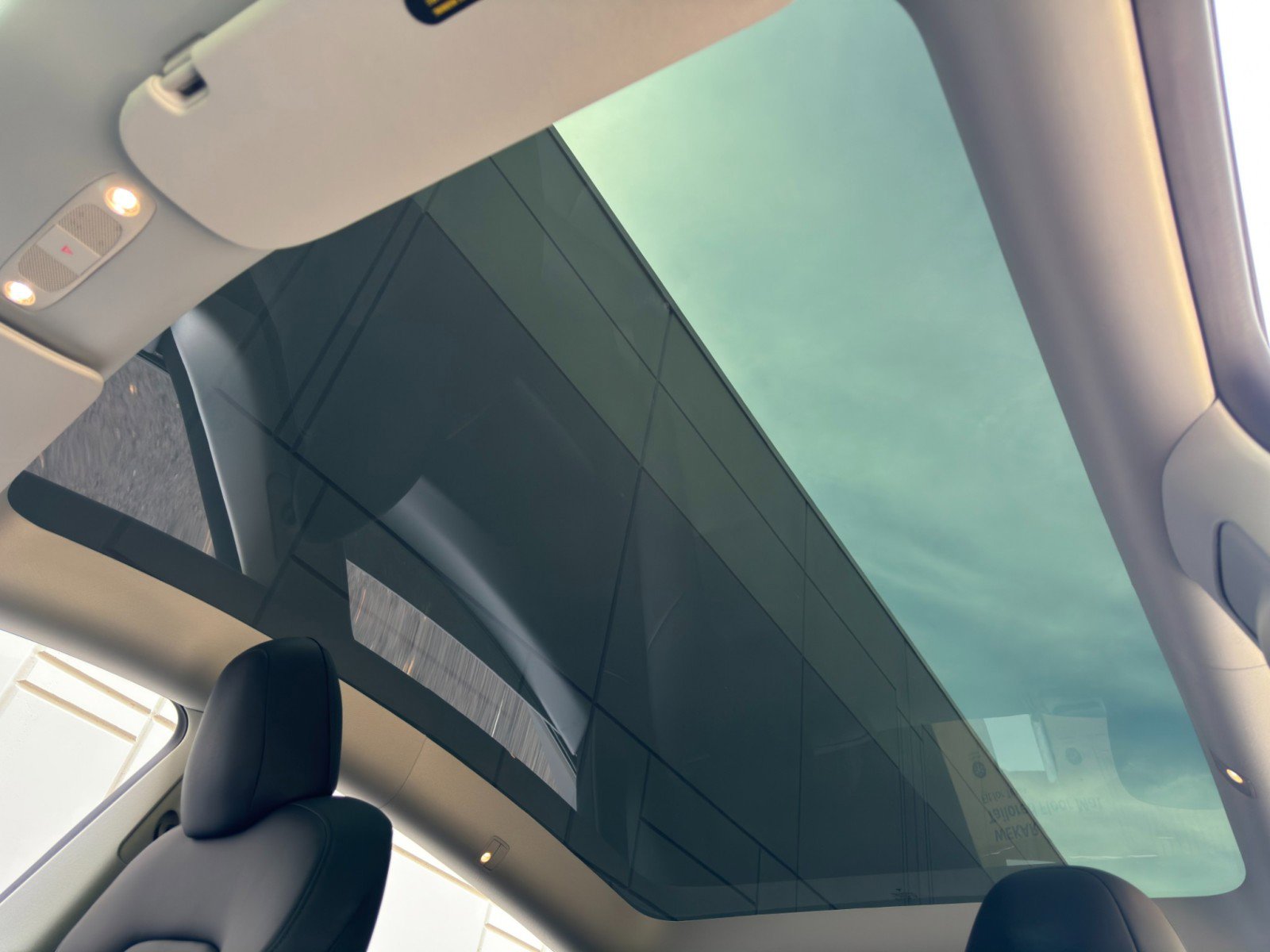 Used 2022 Tesla Model Y Performance image 12