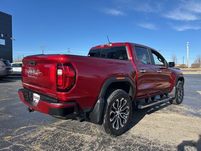 Used 2024 GMC Canyon Denali image 12