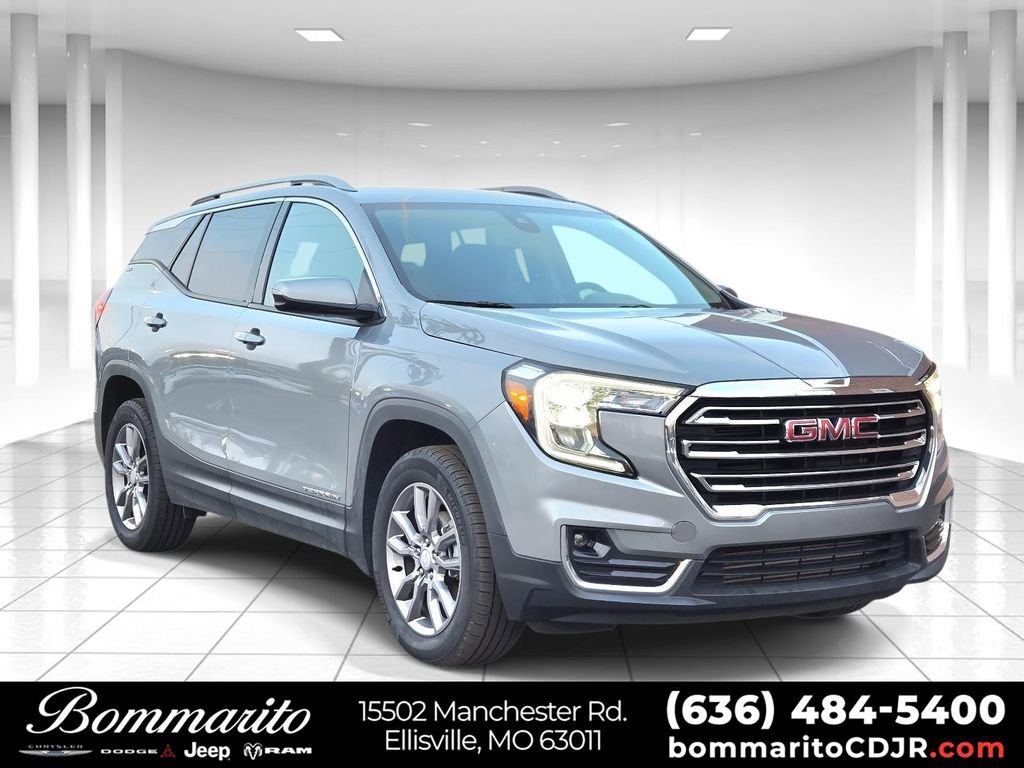 Used 2024 GMC Terrain SLT image 1
