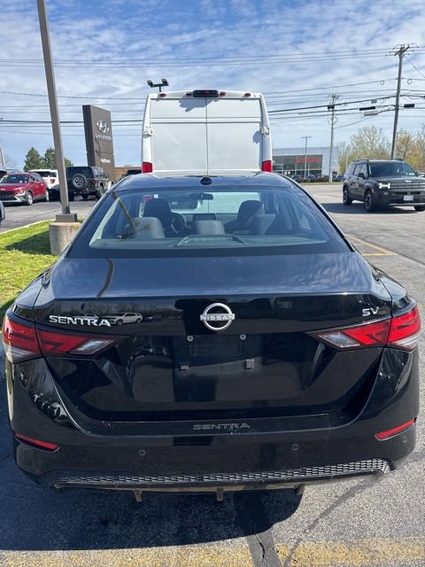 Used 2024 Nissan Sentra SV FWD image 11