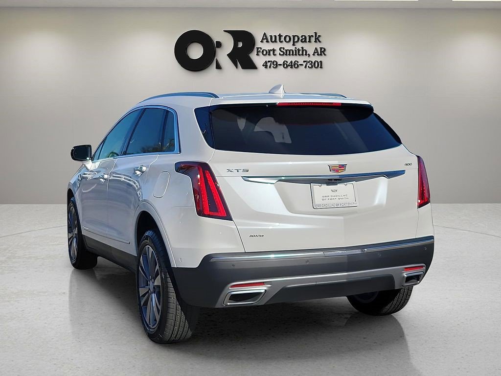 Certified 2025 Cadillac XT5 Premium Luxury w/ Technology Package image 4