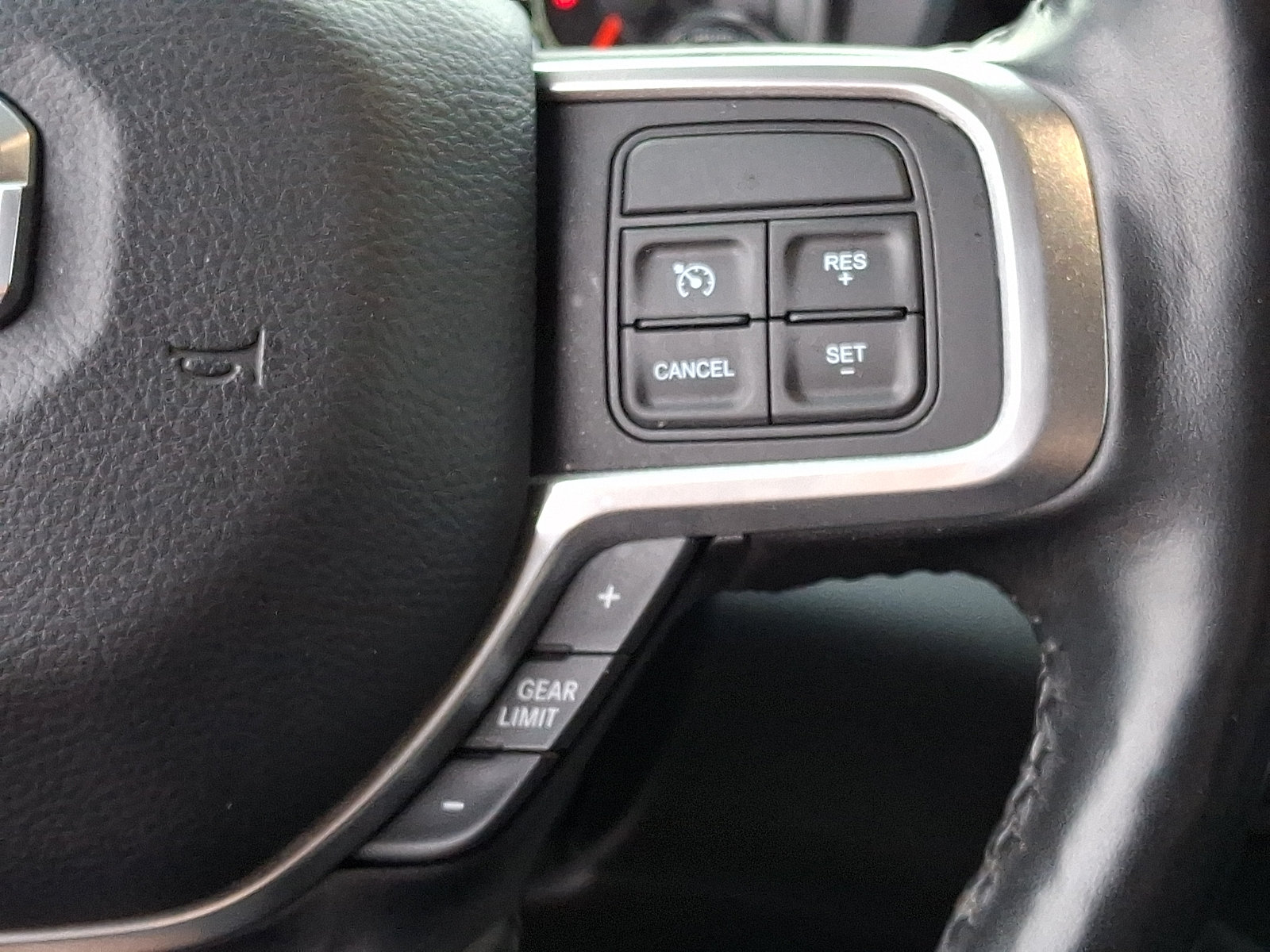 Used 2019 RAM 2500 Laramie AWD/4WD image 24