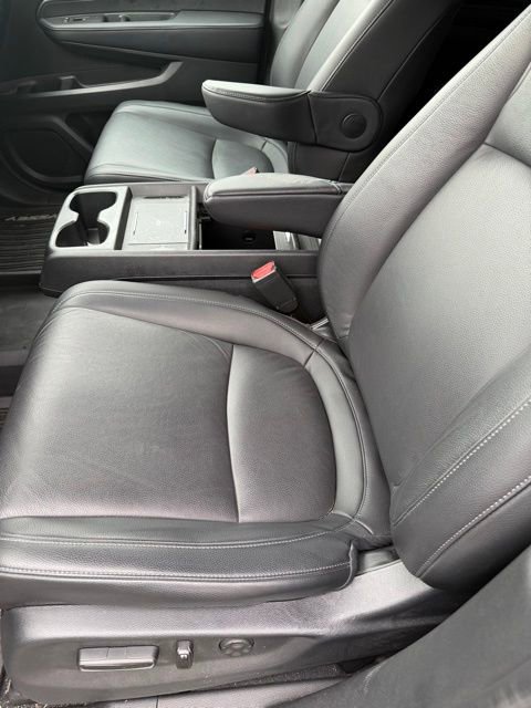 Used 2025 Honda Odyssey EX-L image 4