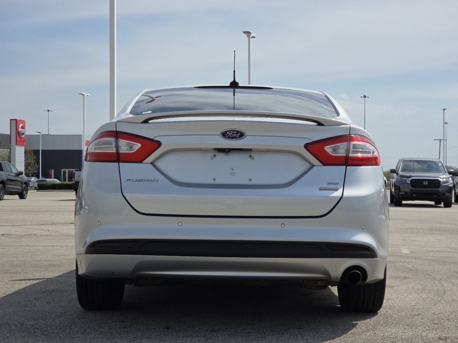 Used 2016 Ford Fusion SE image 14