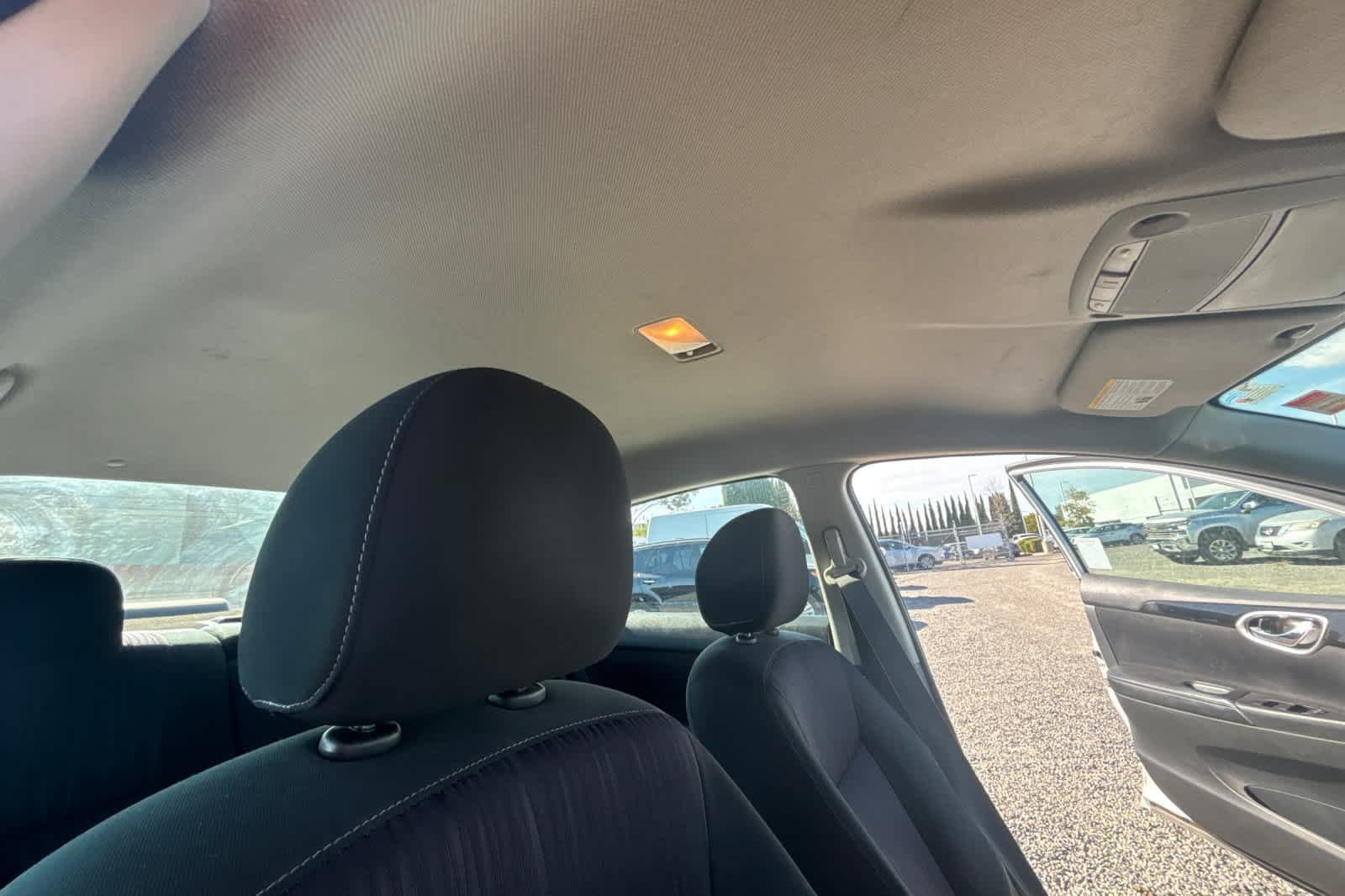 Used 2019 Nissan Sentra SV FWD image 17