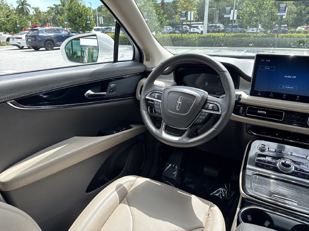 Used 2022 Lincoln Nautilus FWD image 21