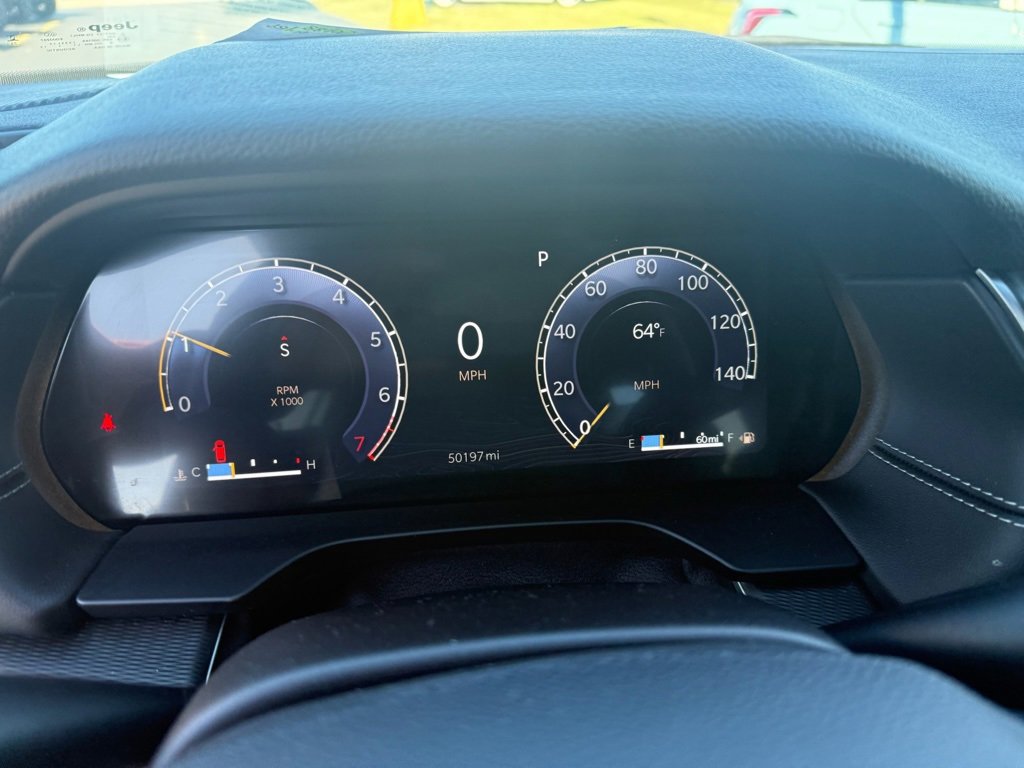 Used 2024 Jeep Grand Cherokee L Laredo image 11