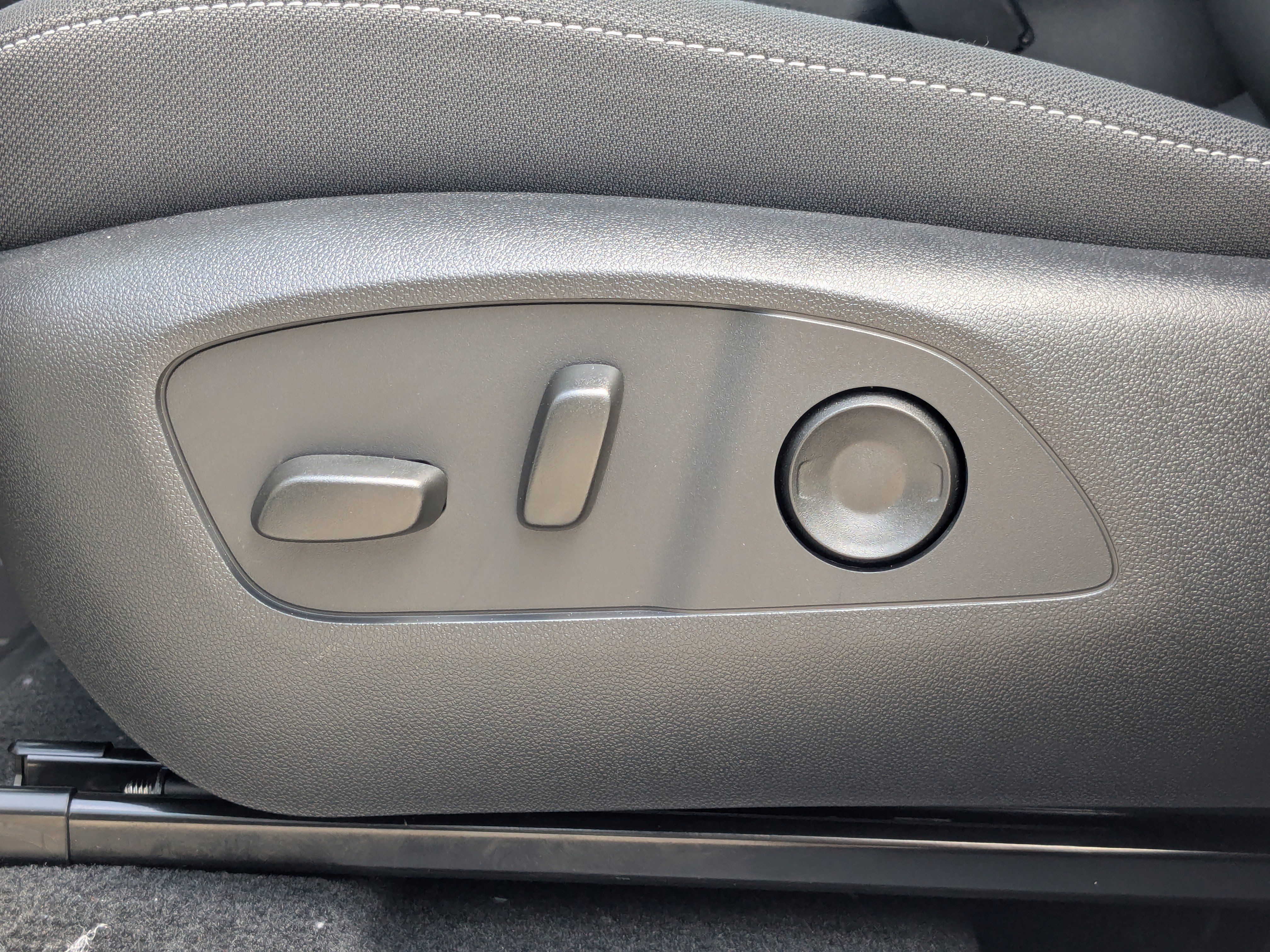 New 2025 Chevrolet Traverse LT w/ Enhanced Driving Package image 27