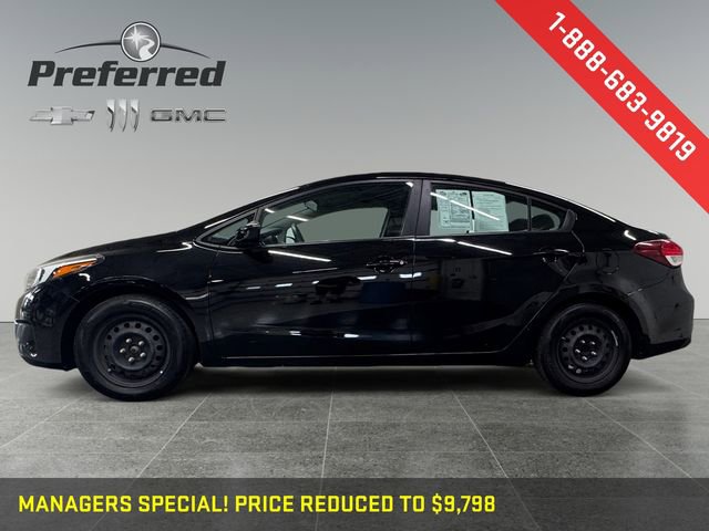 Used 2017 Kia Forte LX image 2