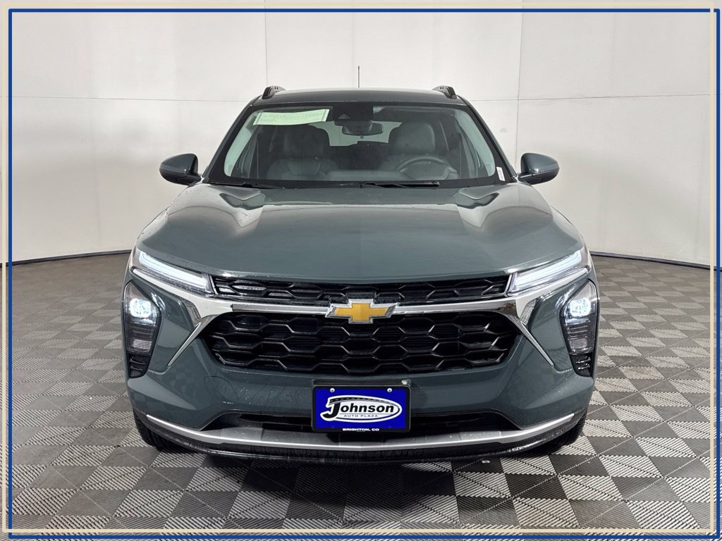 New 2026 Chevrolet Trax LT w/ Driver Confidence Package FWD image 3