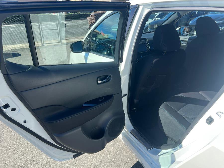 Used 2024 Nissan Leaf SV Plus image 40