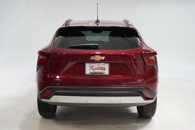 Used 2025 Chevrolet Trax LT image 7