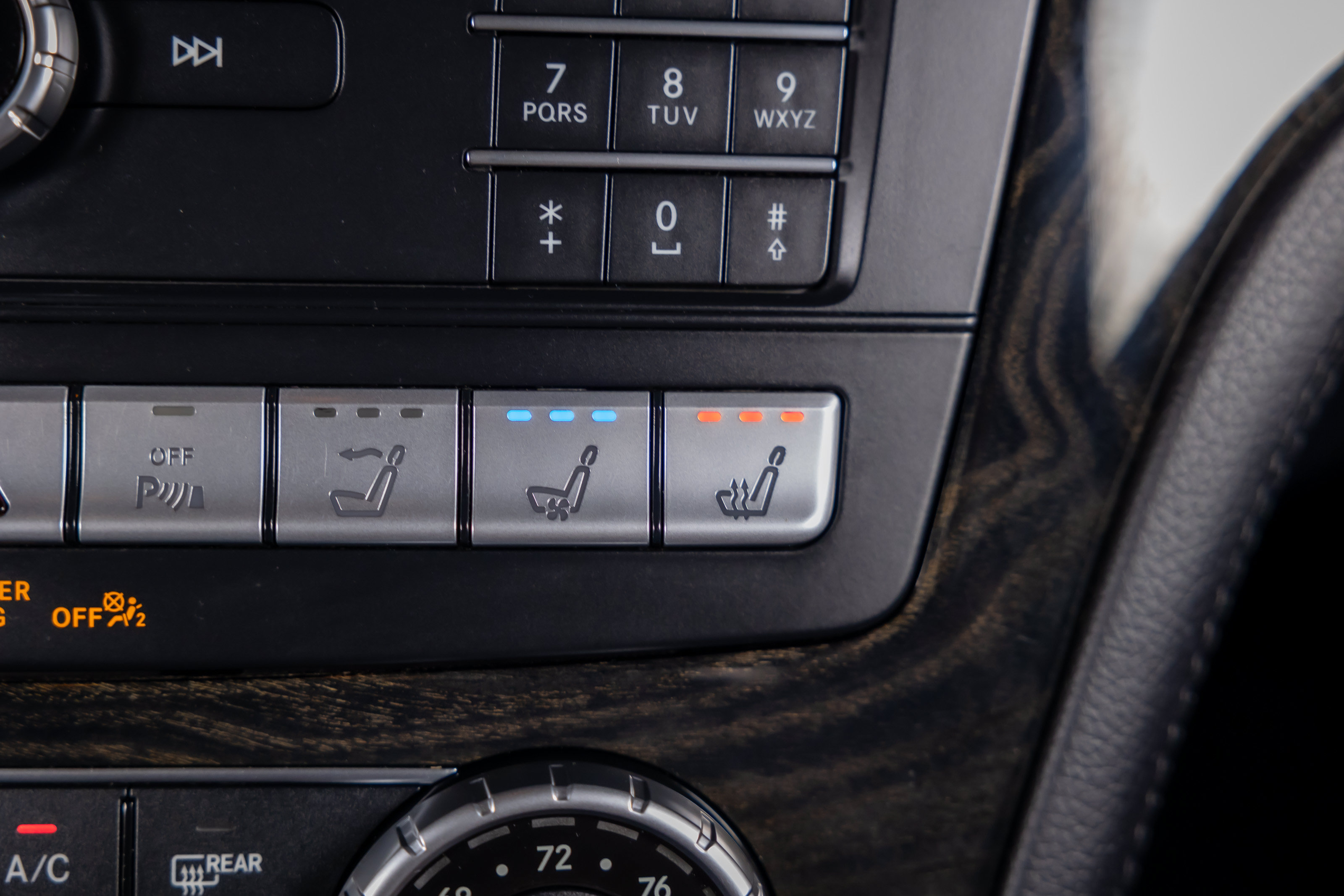 Used 2020 Mercedes-Benz SL 550 image 31