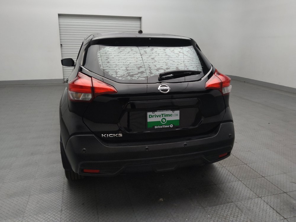 Used 2020 Nissan Kicks S FWD image 6