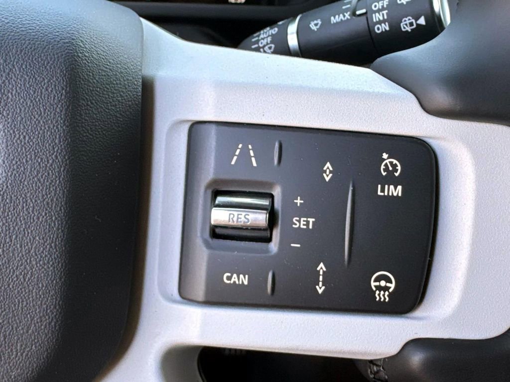 New 2025 Land Rover Defender 130 X-Dynamic SE image 26