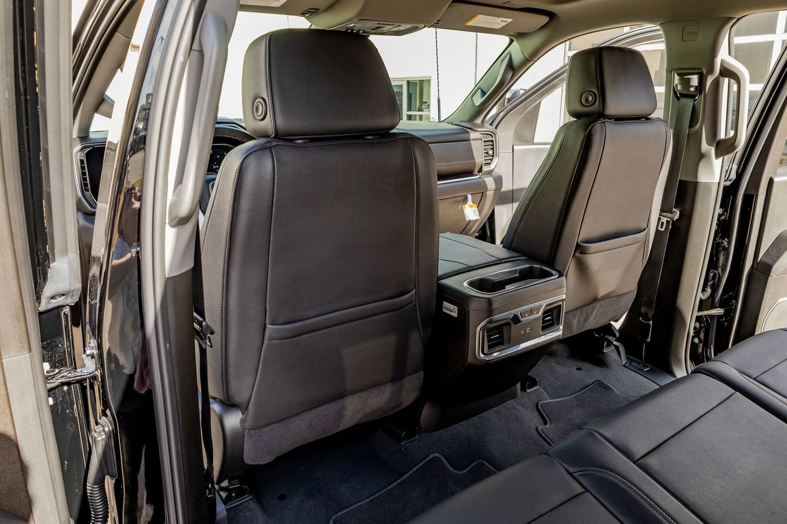 Used 2025 GMC Sierra 3500 SLT w/ Texas SLT Premium Package image 34