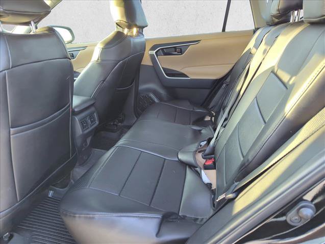 Certified 2025 Toyota RAV4 LE FWD image 8