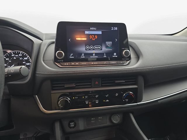 Used 2025 Nissan Rogue S AWD/4WD image 20