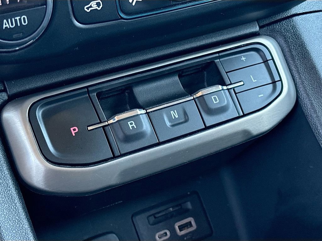 Used 2023 GMC Acadia Denali w/ Black Diamond Edition image 17