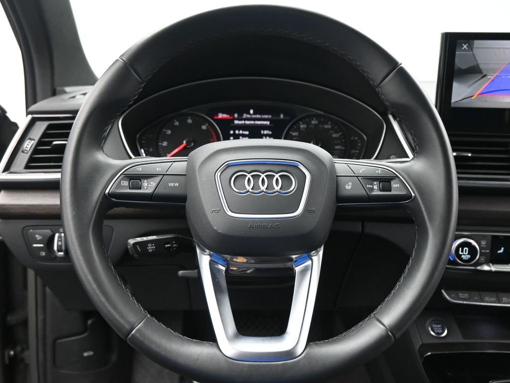 Used 2023 Audi Q5 2.0T Premium w/ Convenience Package image 17
