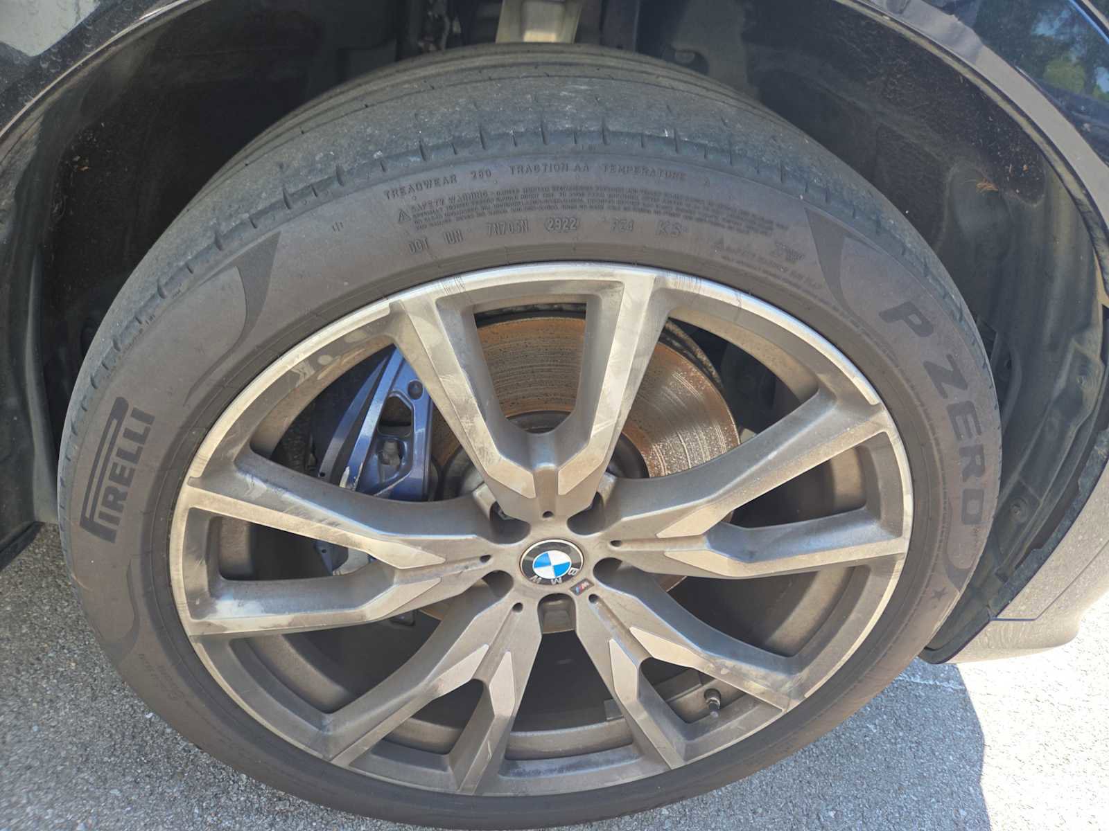 Used 2020 BMW X7 M50i w/ Dynamic Handling Package image 2