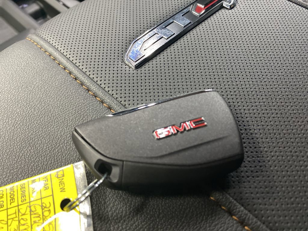 New 2025 GMC Sierra 3500 AT4 w/ AT4 Premium Plus Package image 39