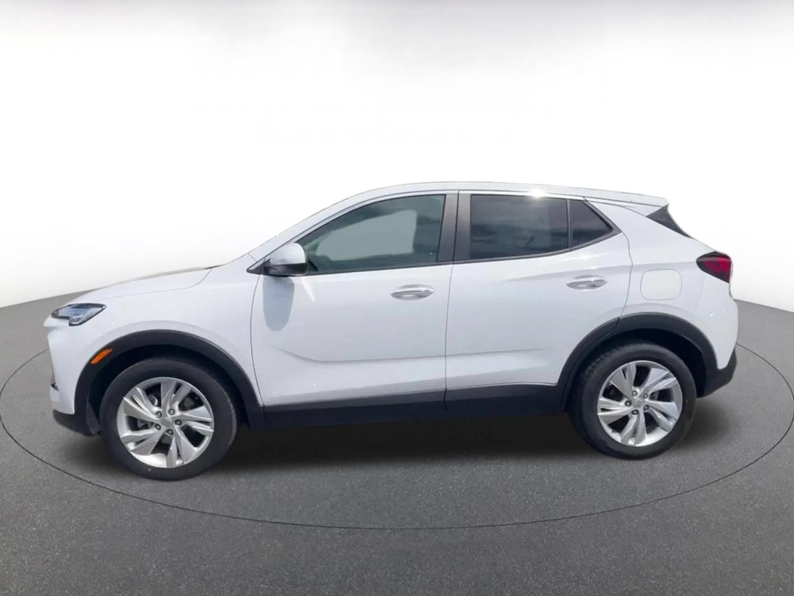 Used 2025 Buick Encore GX Preferred FWD image 9