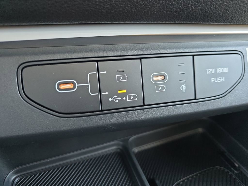 New 2026 Kia Carnival SX w/ SX Dark Edition Package image 15