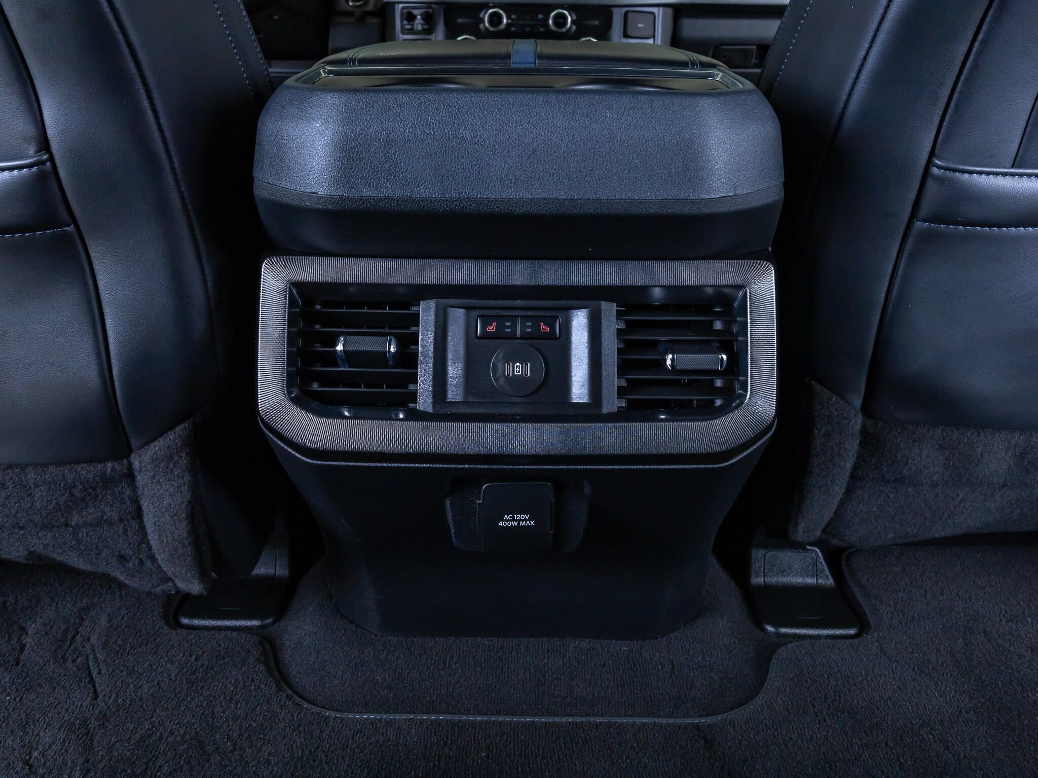 Used 2025 Ford F450 Platinum AWD/4WD image 31
