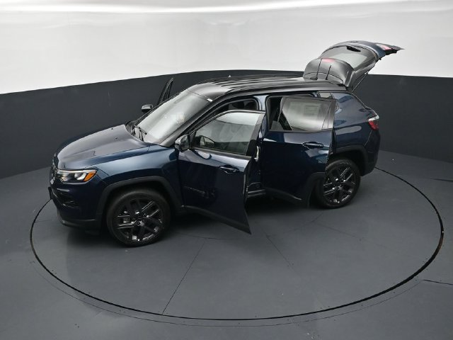 New 2026 Jeep Compass Limited AWD/4WD image 30