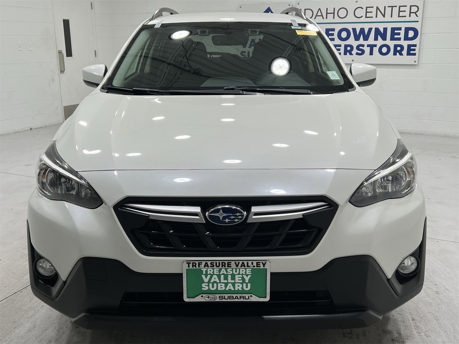 Used 2023 Subaru Crosstrek 2.0i Premium image 3