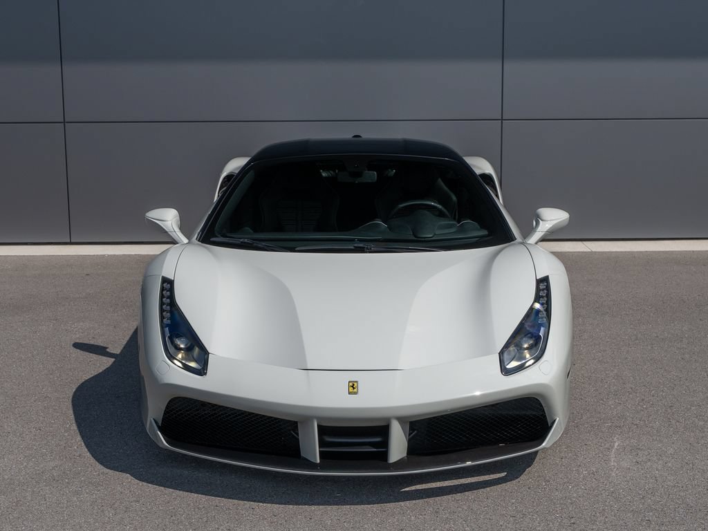 Certified 2018 Ferrari 488 GTB RWD image 2