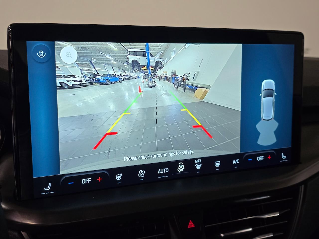 New 2026 Ford Escape SE w/ Class II Trailer Tow Package image 26