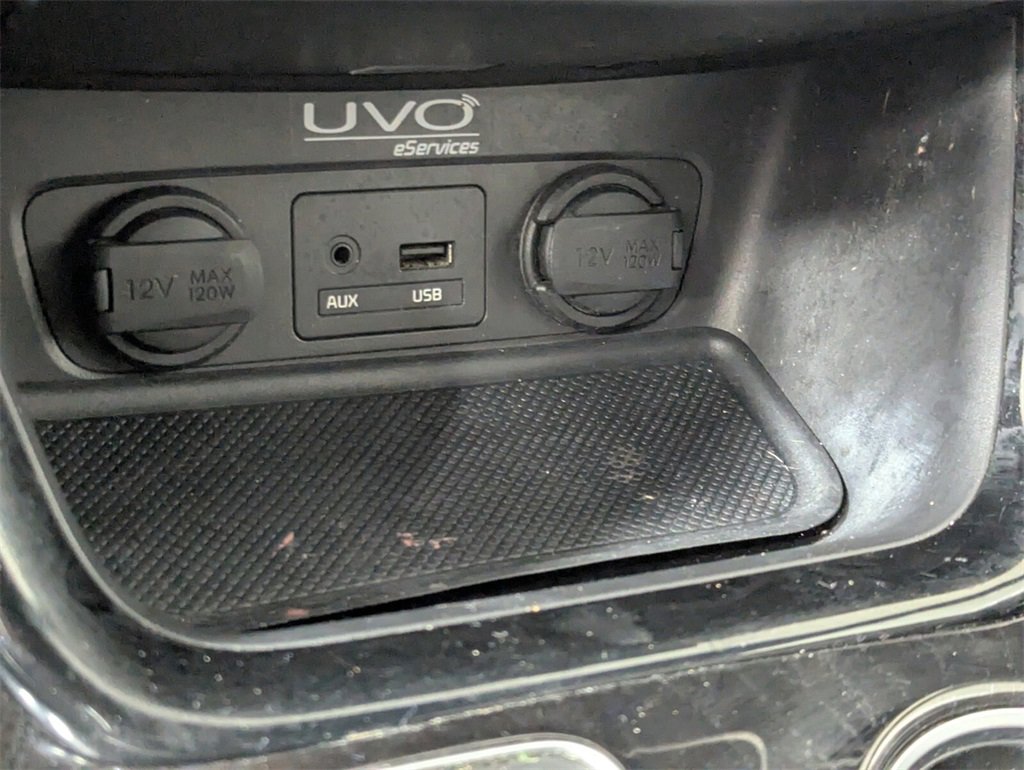 Used 2014 Kia Sorento SX w/ 3rd Row Package image 20