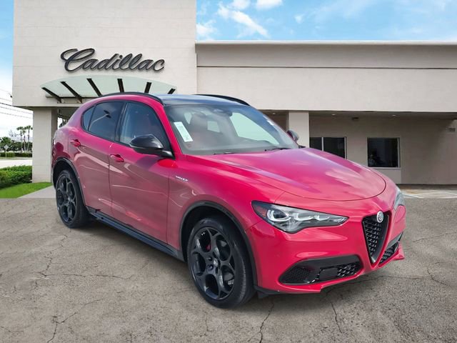 Used 2025 Alfa Romeo Stelvio Sprint w/ Veloce Package image 7