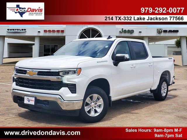 Used 2025 Chevrolet Silverado 1500 LT AWD/4WD image 1