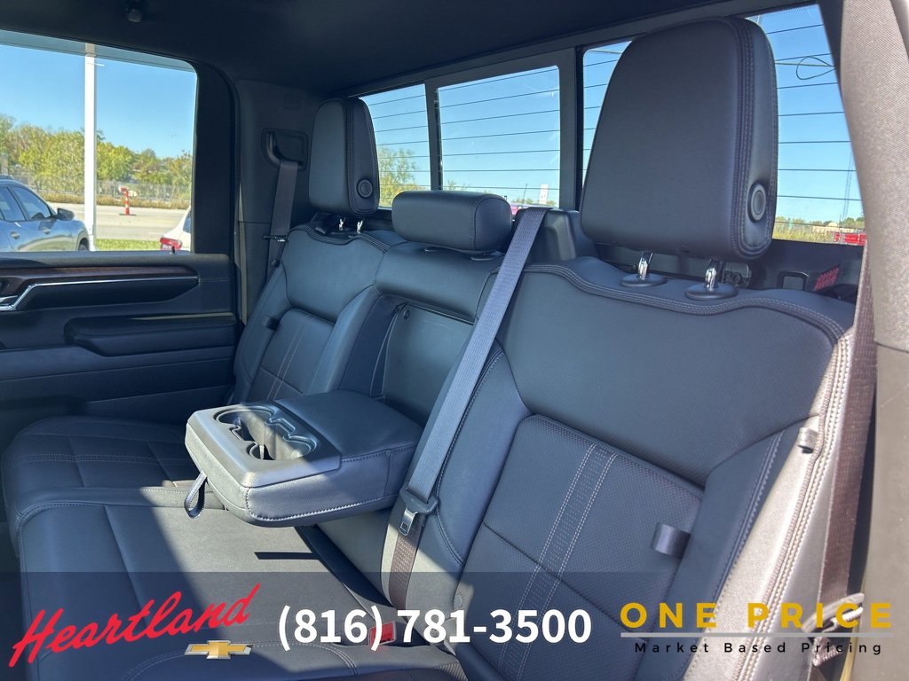 Used 2024 Chevrolet Silverado 2500 High Country w/ High Country Premium Package image 49
