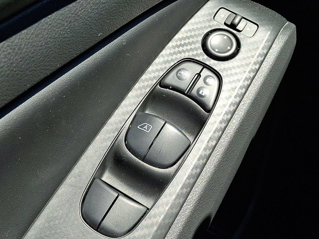 Certified 2025 Nissan Altima 2.5 S FWD image 25