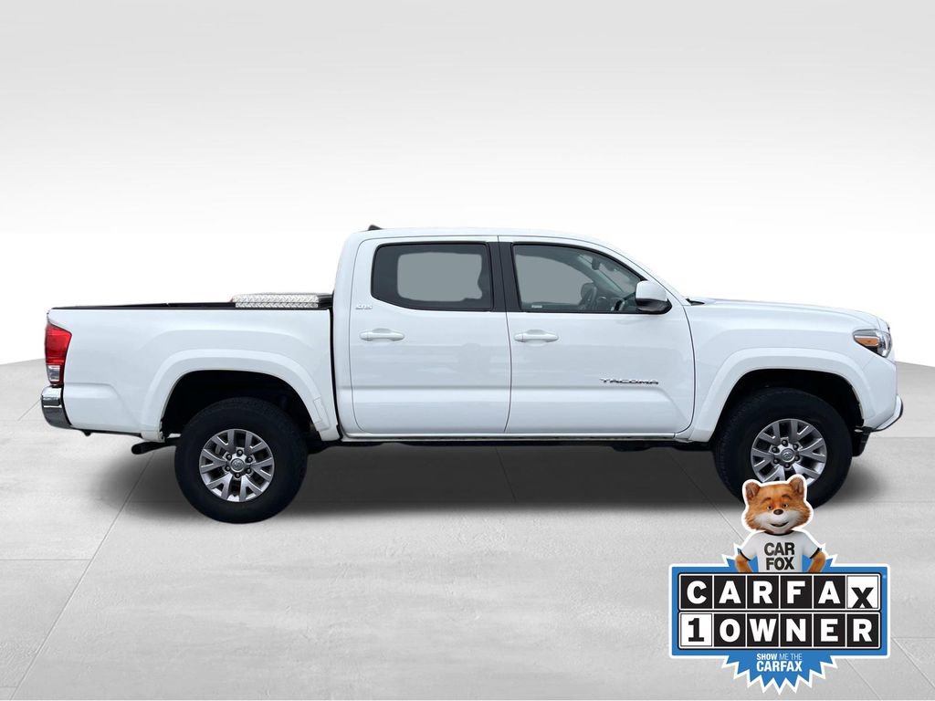 Used 2017 Toyota Tacoma SR5 w/ Tow Package image 2