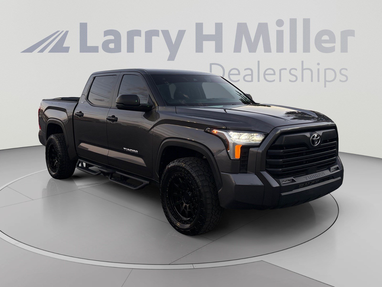 Used 2024 Toyota Tundra SR5 AWD/4WD image 7
