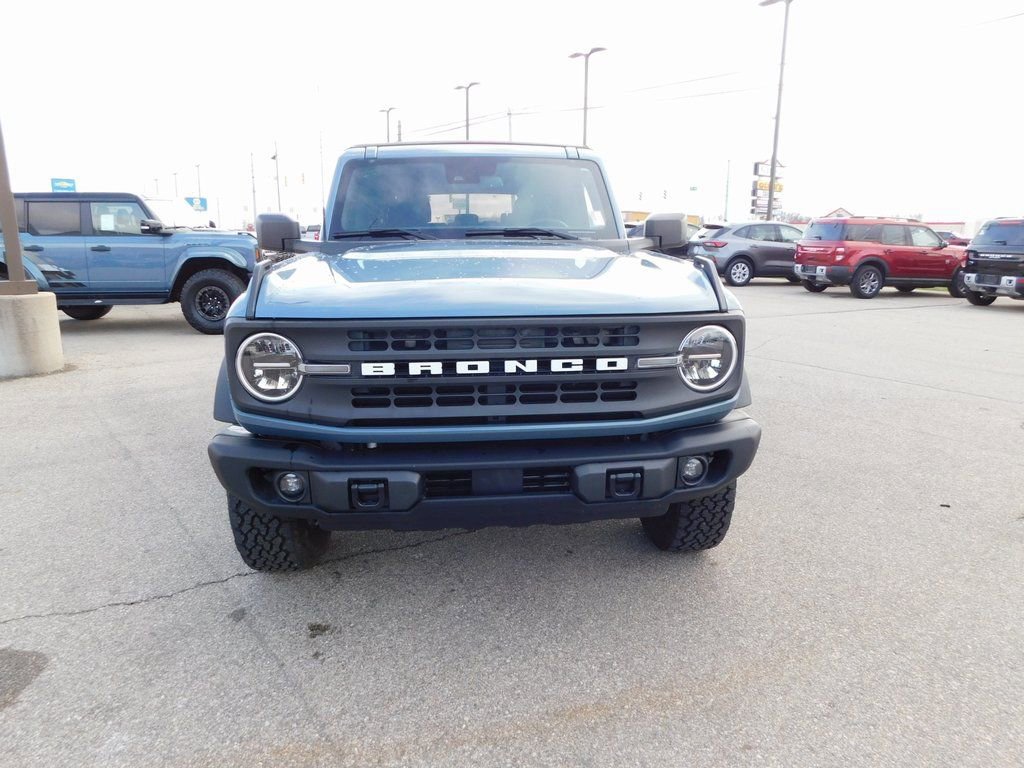 New 2024 Ford Bronco Black Diamond image 8