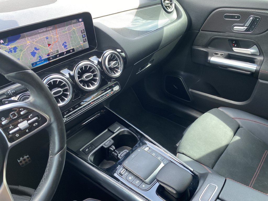 Certified 2021 Mercedes-Benz GLA 250 4MATIC w/ Premium Package image 9