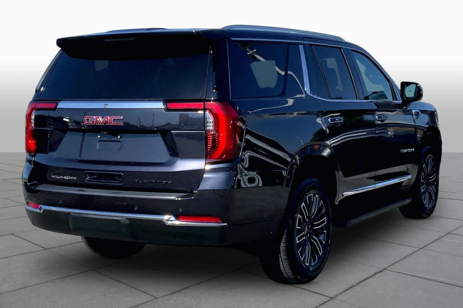 Used 2026 GMC Yukon Elevation RWD image 13