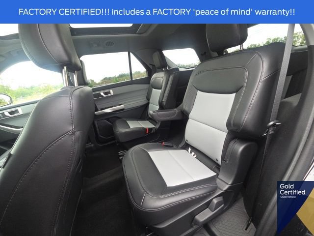 Used 2024 Ford Explorer XLT w/ Equipment Group 202A AWD/4WD image 23