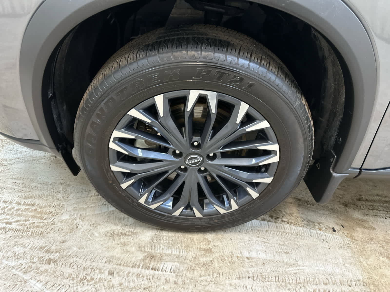 Certified 2025 Nissan Rogue SL w/ Tech Package image 12