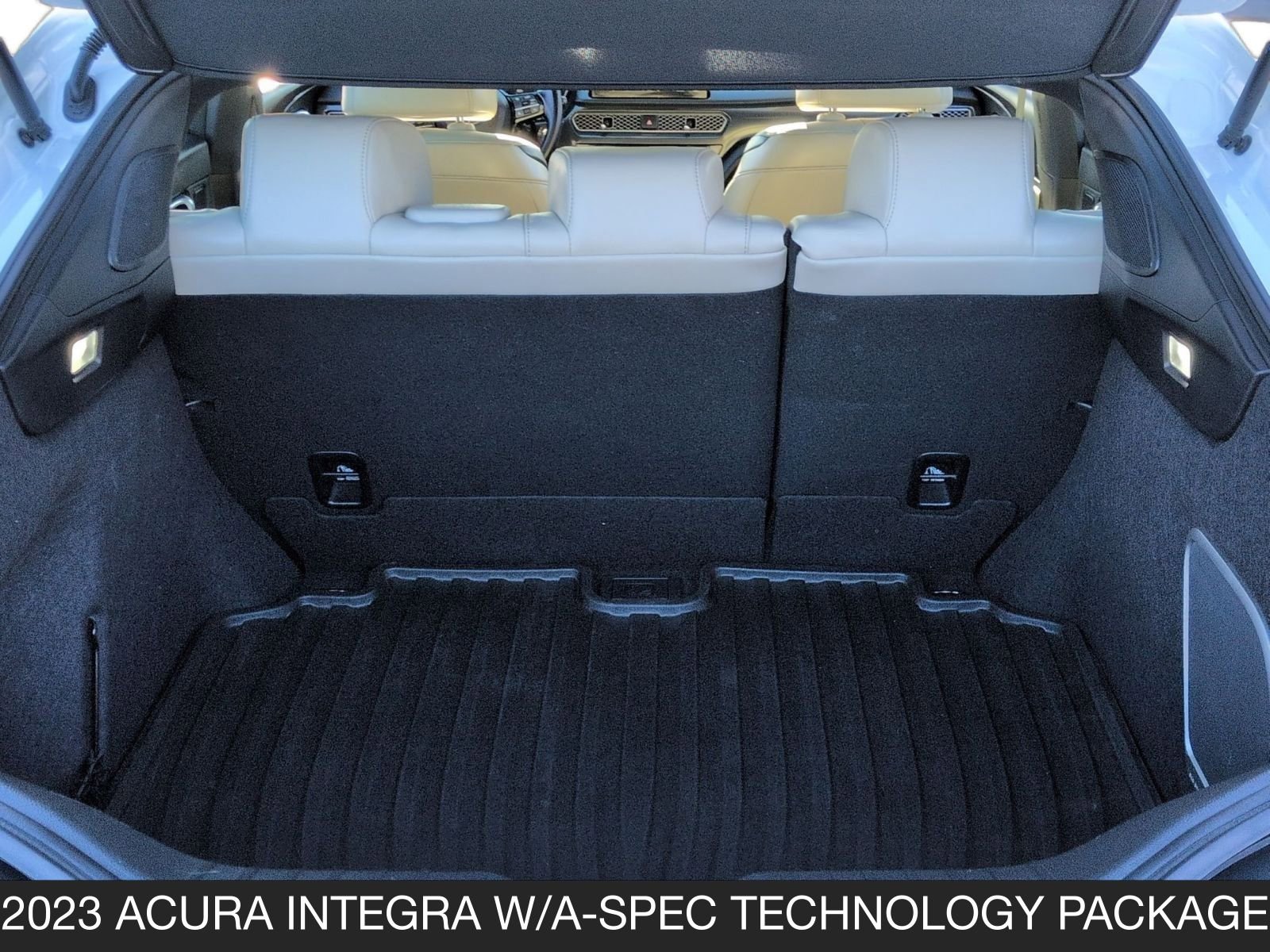 Used 2023 Acura Integra A-Spec image 20