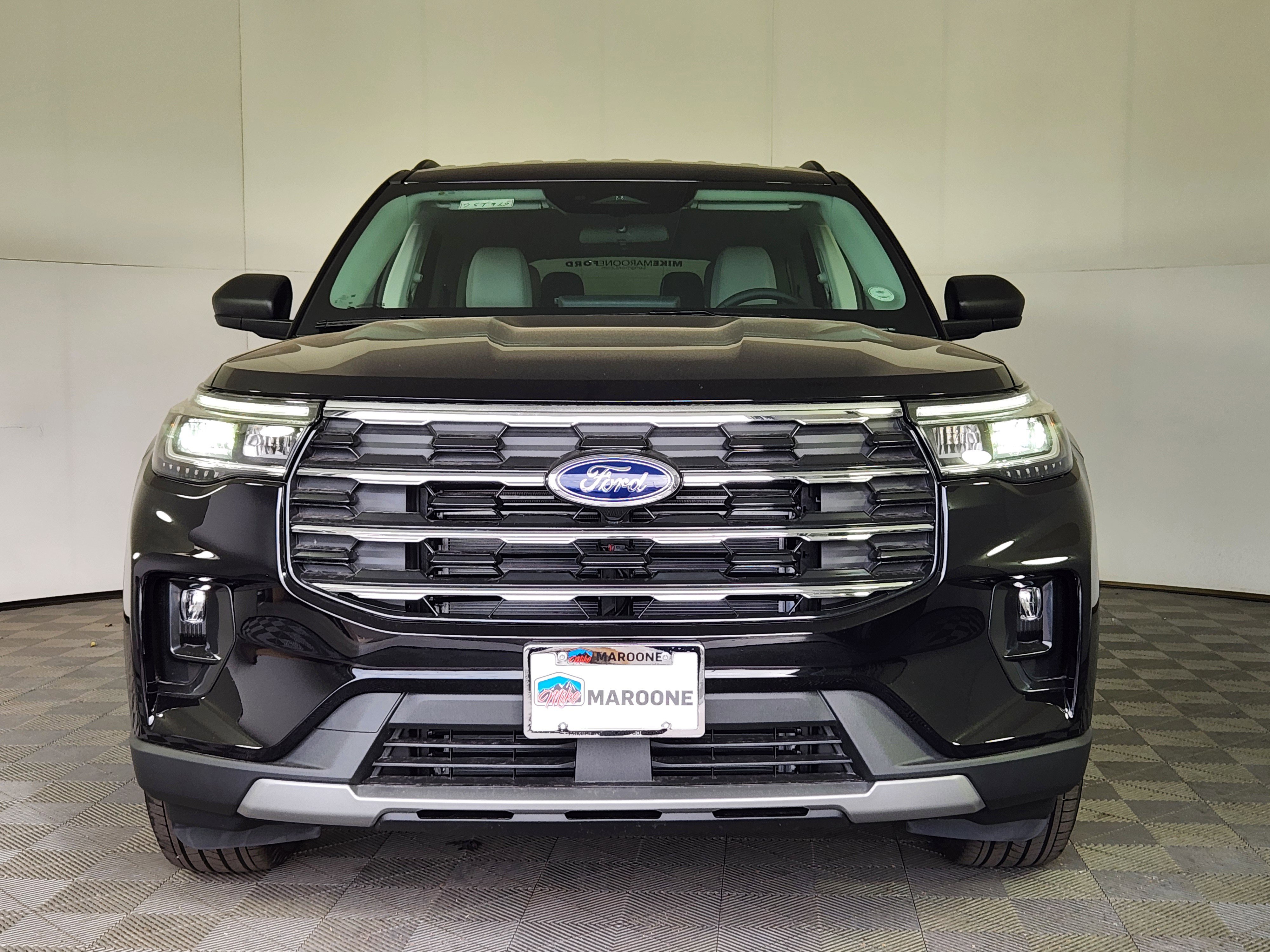 New 2025 Ford Explorer Active w/ Active Comfort Package image 2