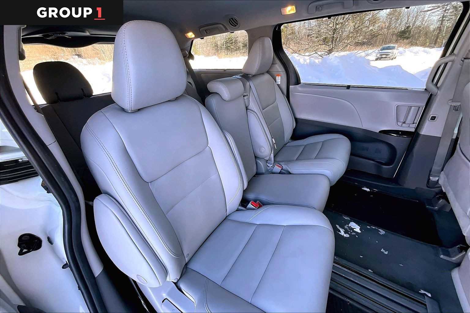 Certified 2020 Toyota Sienna XLE w/ XLE Navigation Package image 19