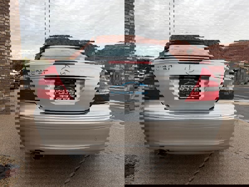 Used 2005 Mercedes-Benz CLK 320 Cabriolet image 26